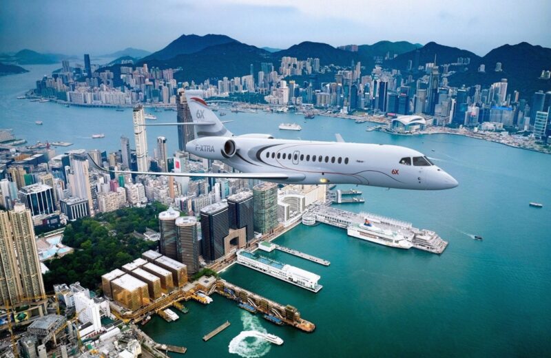 Dassault Falcon 6X business jet.