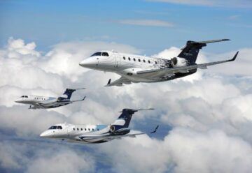 Embraer Legacy 500 flying